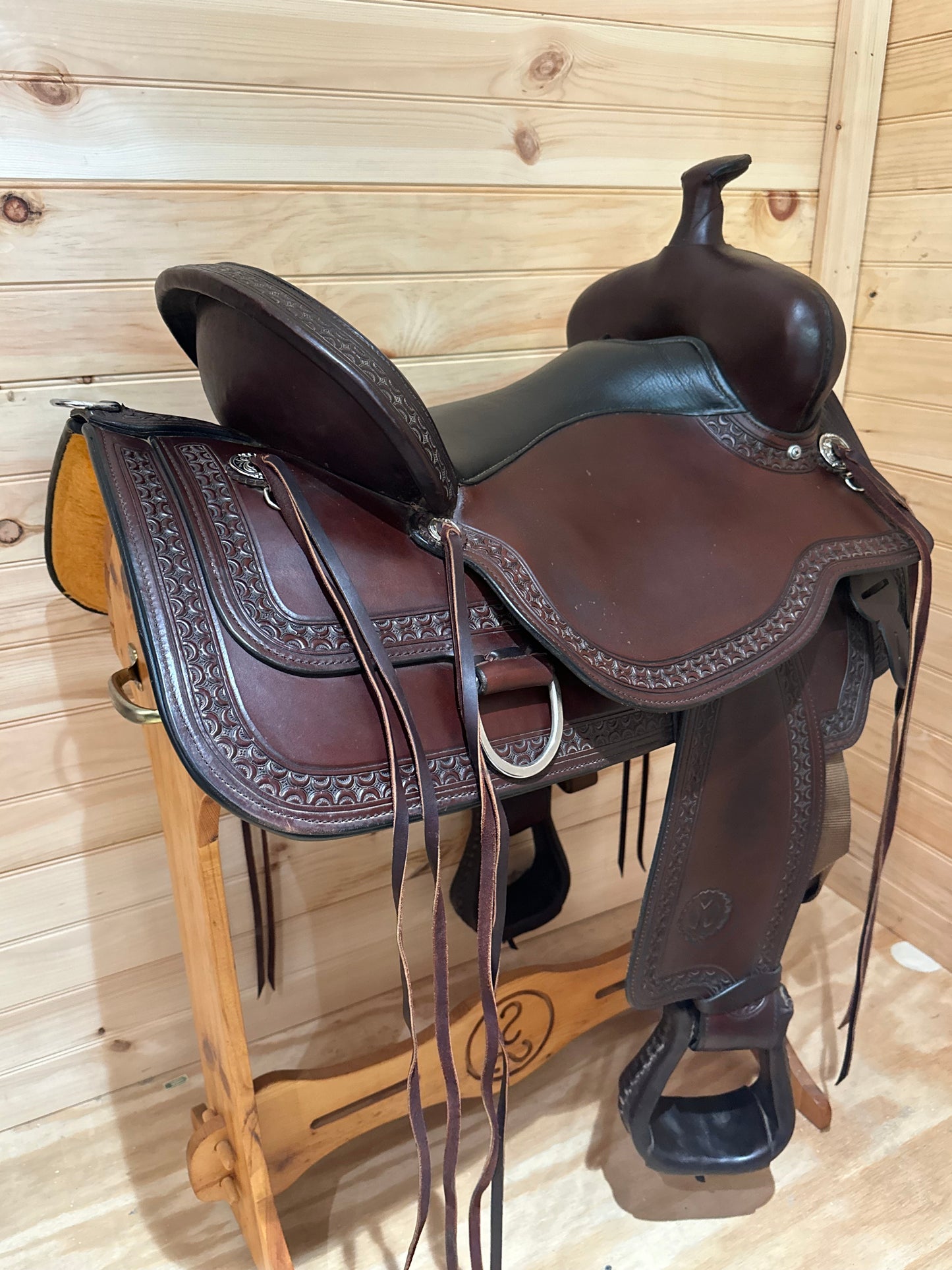 17” Circle Y Alaska Flex-Lite Draft Western Trail Saddle Model 1599 - Extra Wide