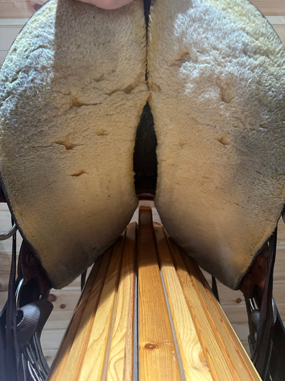 16” Big Horn Endurance Trail Saddle Model 801