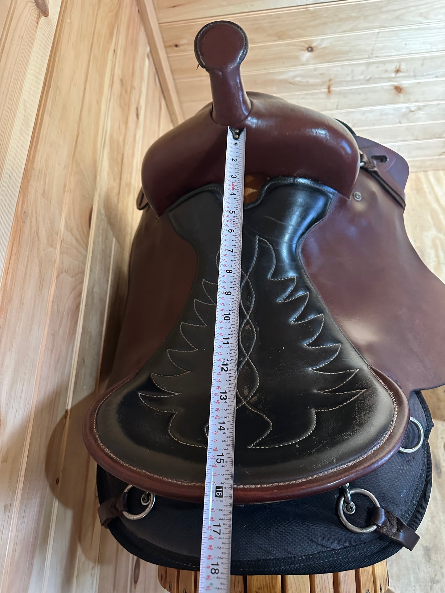 16” Crest Ridge Sonata Lite Western Trail Saddle