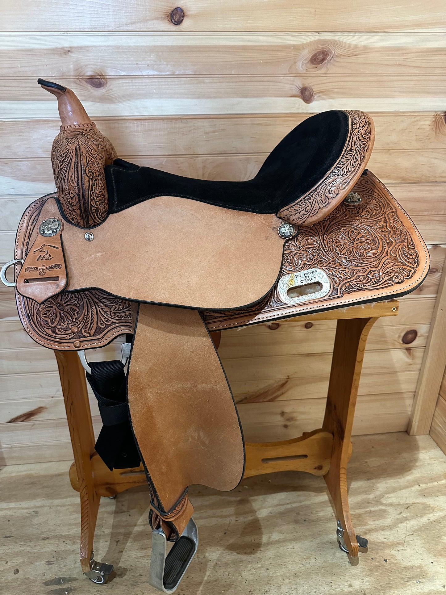 17” Circle Y The Proven Mansfield Western Barrel Saddle Model 6221