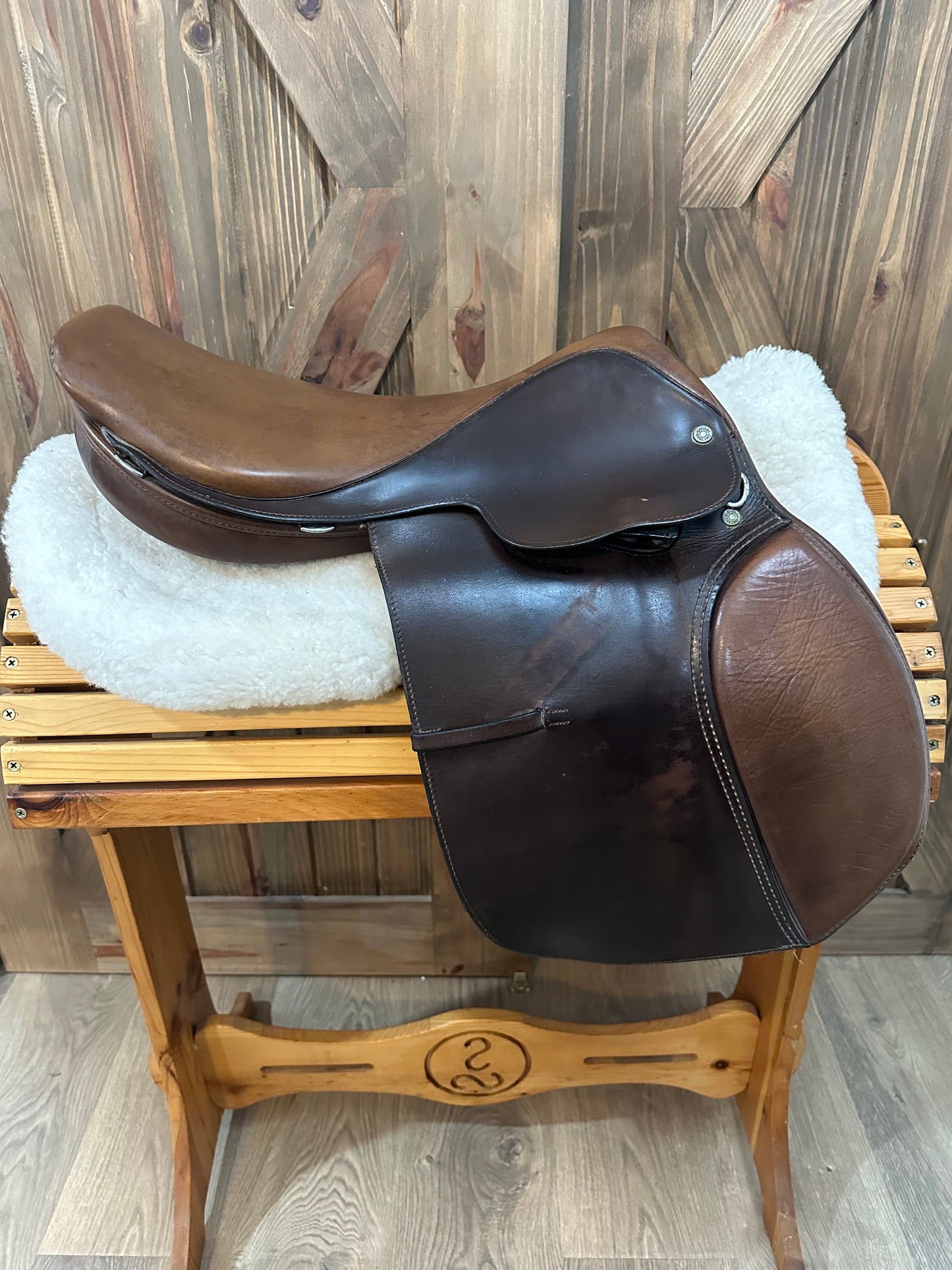 17.5” Crosby Prix Des Nations Close Contact Saddle