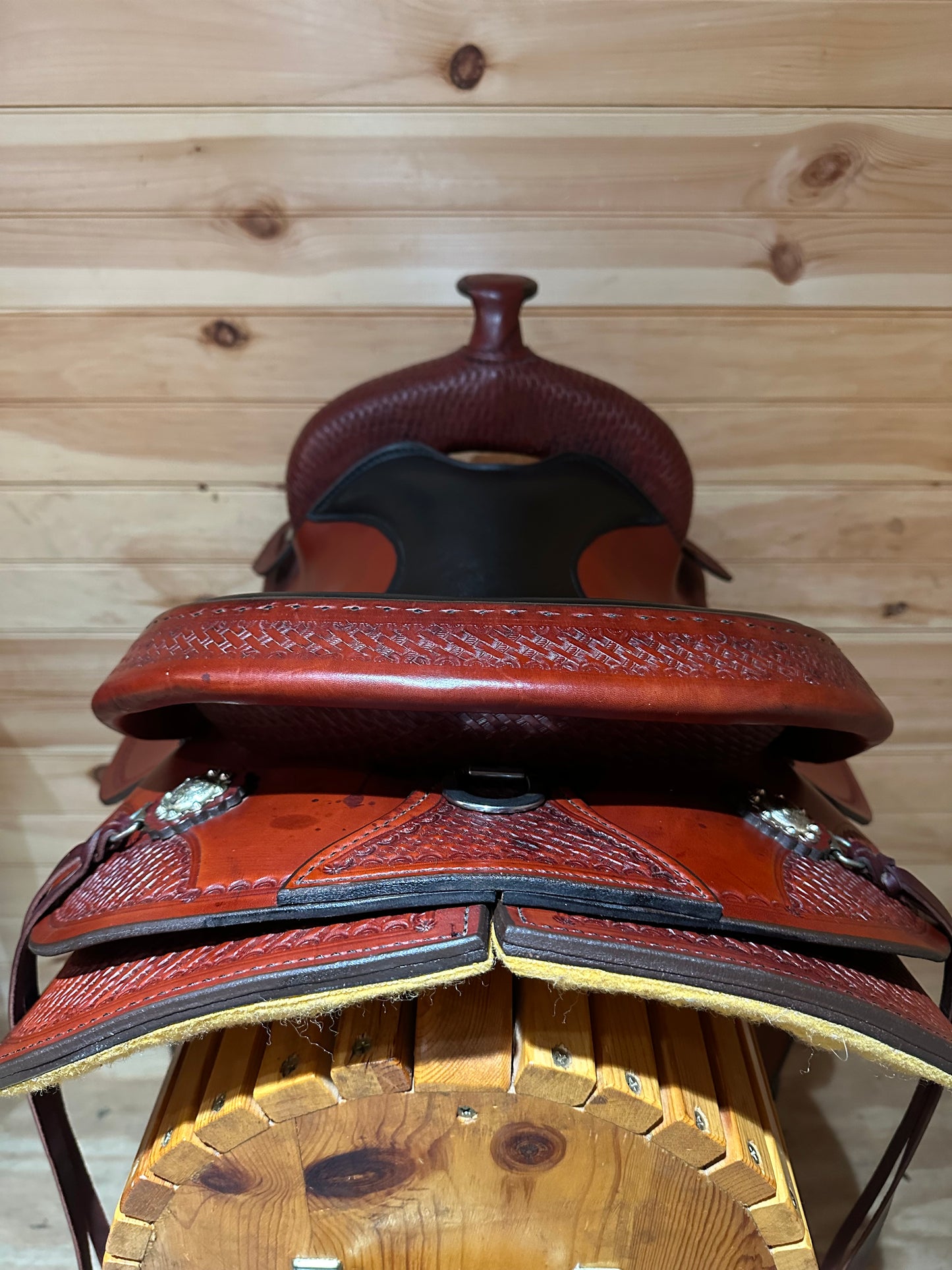 15” Crates Classic Reining Western Saddle Model 2222-2W