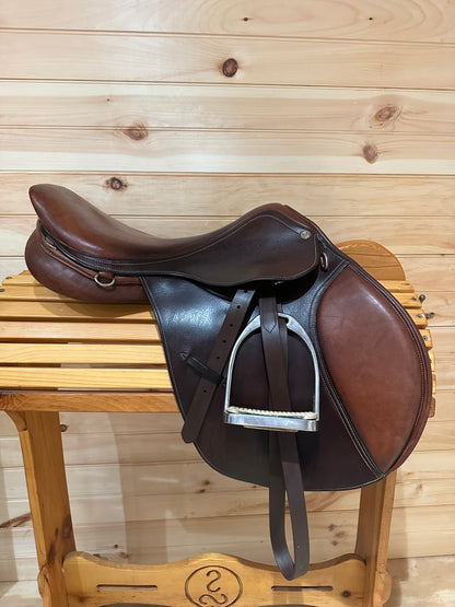 17” Ovation Close contact/Jumping Saddle