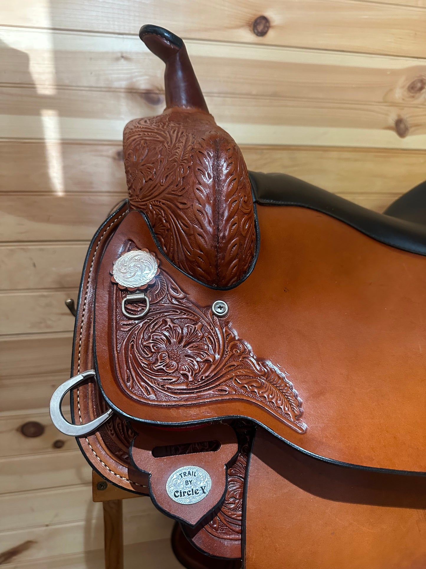 17” Circle Y High Horse Houston Western Trail Saddle Model 2610