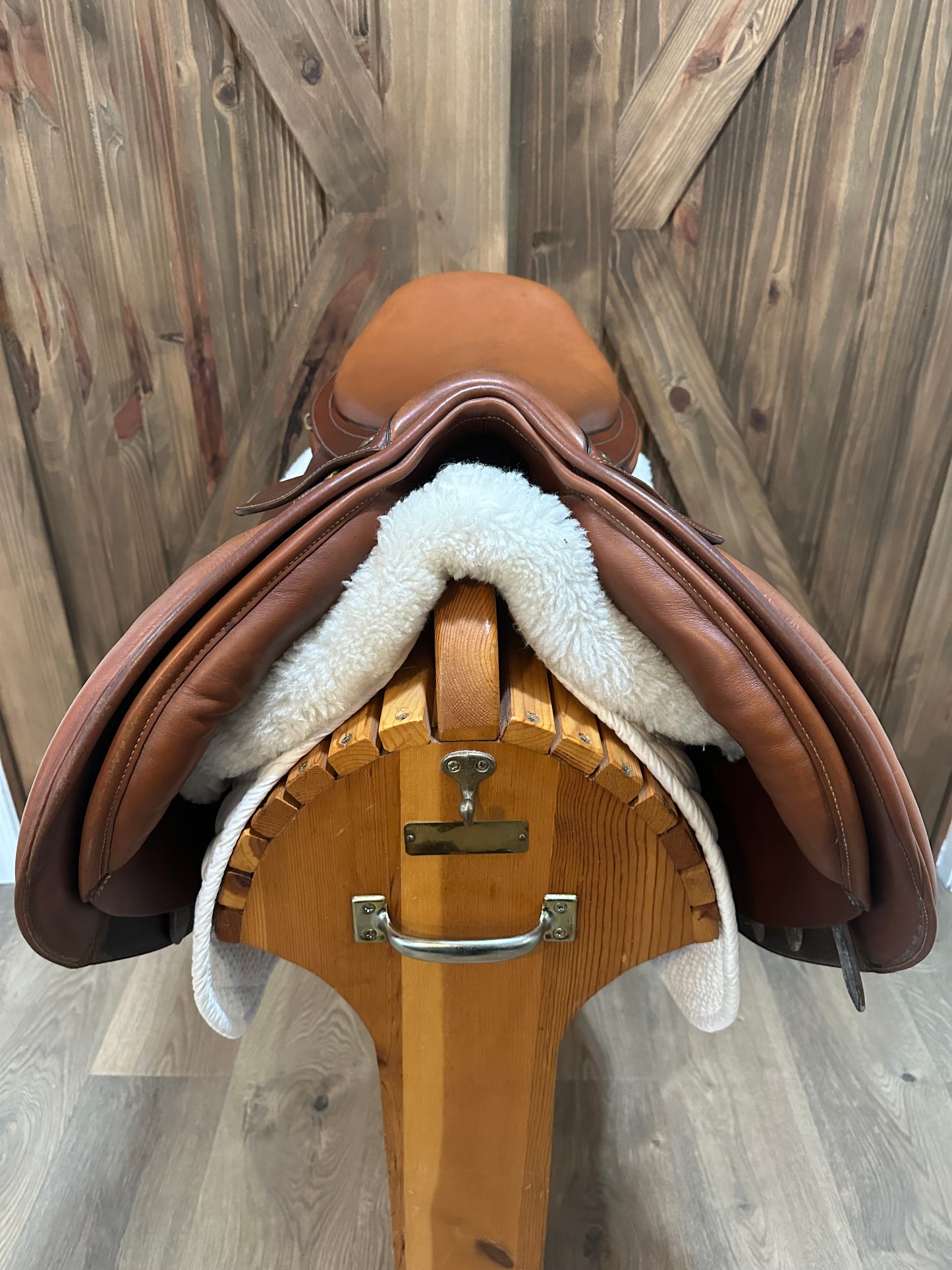 17” Bates Close contact/Jumping Saddle - Adjustable Gullet