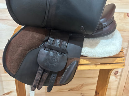 17.5” Royal Heritage Jumping Saddle *Adjustable Gullet*