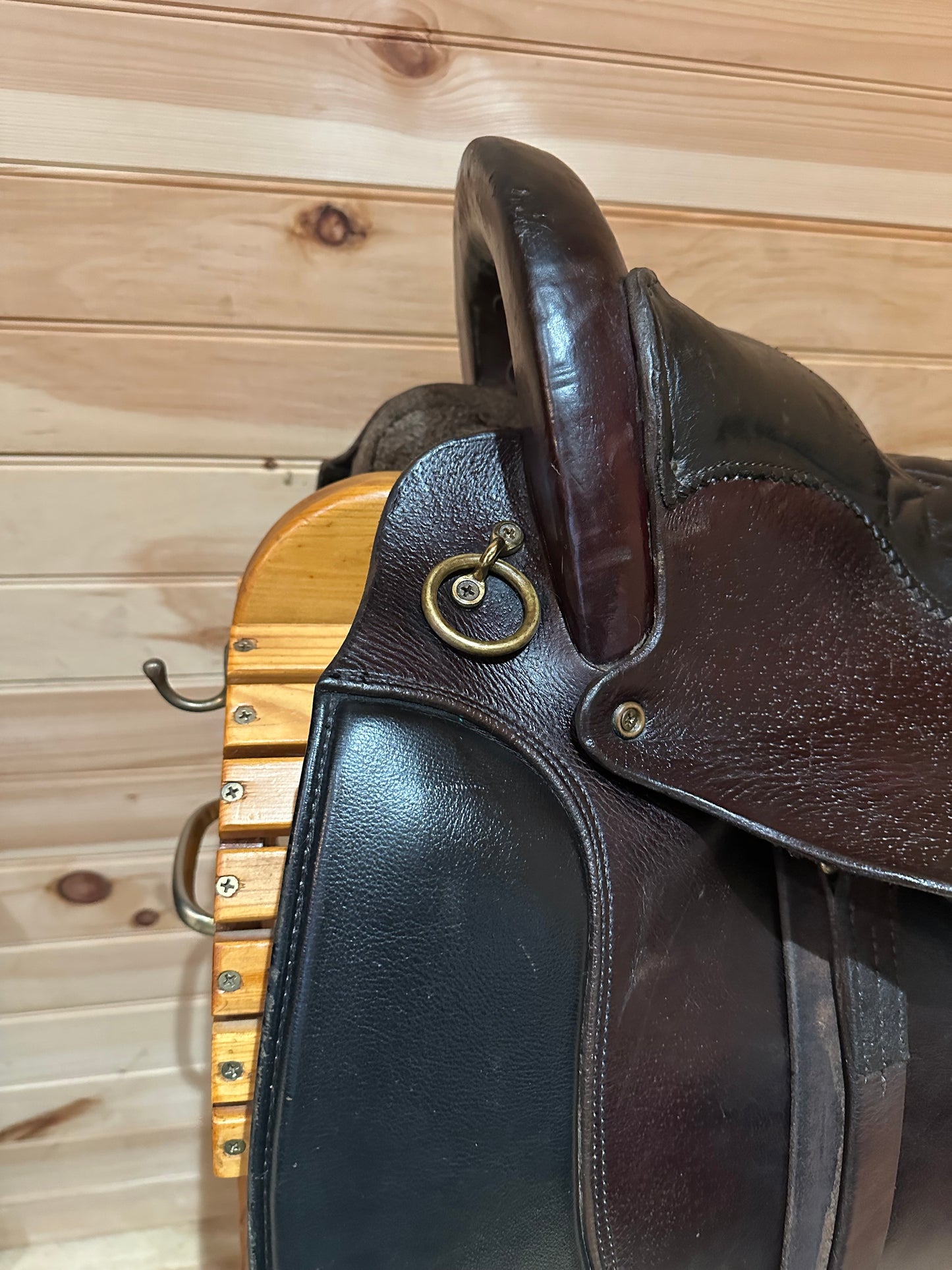 17.5” Tucker Equitation Endurance Trail Saddle Model 149