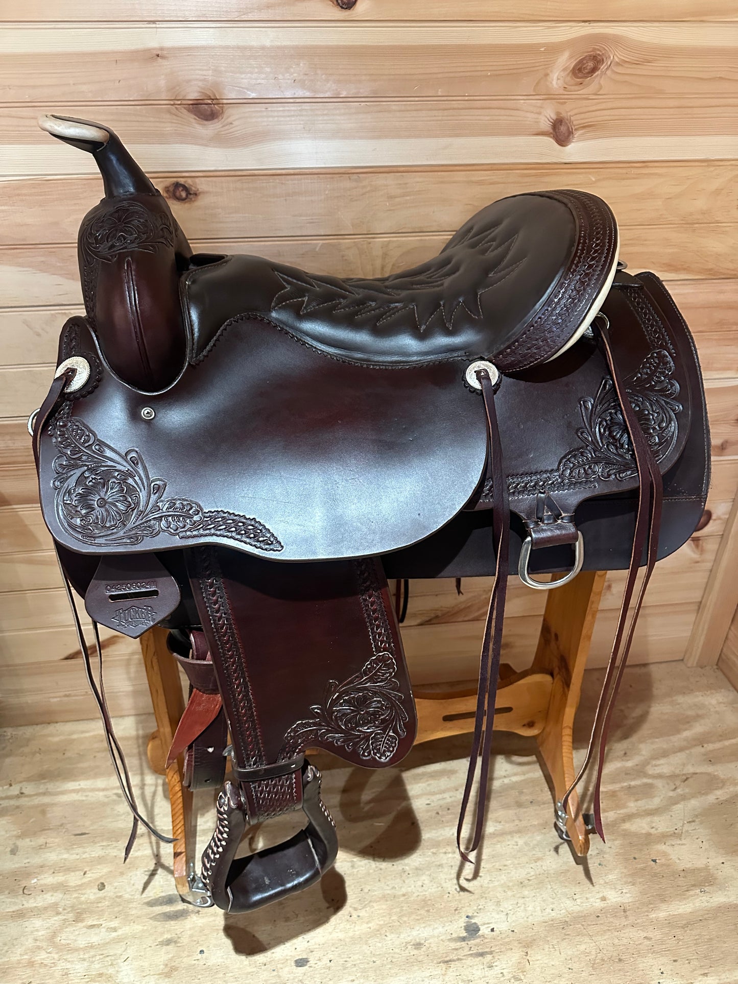 16.5” Tucker Ranch Hand Western Trail Saddle Model 250