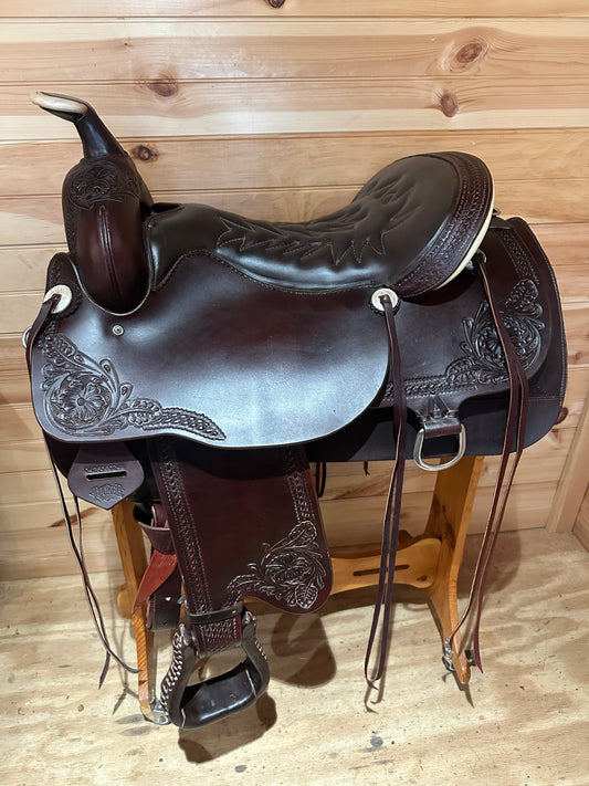 16.5” Tucker Ranch Hand Western Trail Saddle Model 250
