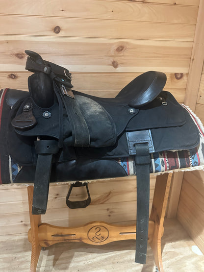 17” Circle Y Park & Trail Lightweight Western Saddle Model 3011