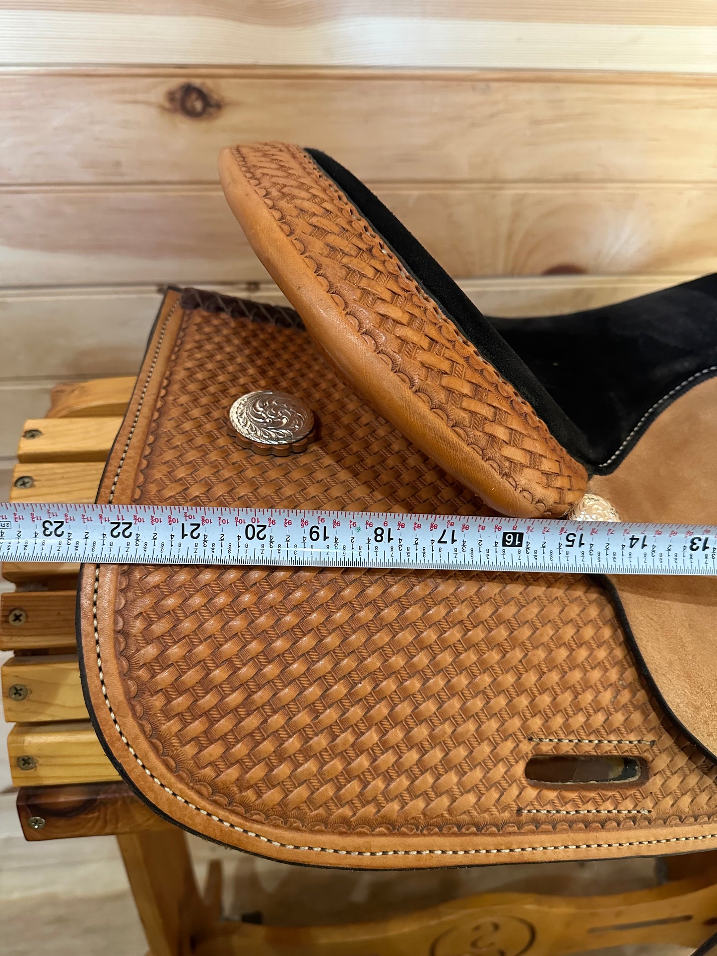 14” Circle Y Lightweight Barrel Racing Saddle Model 2435