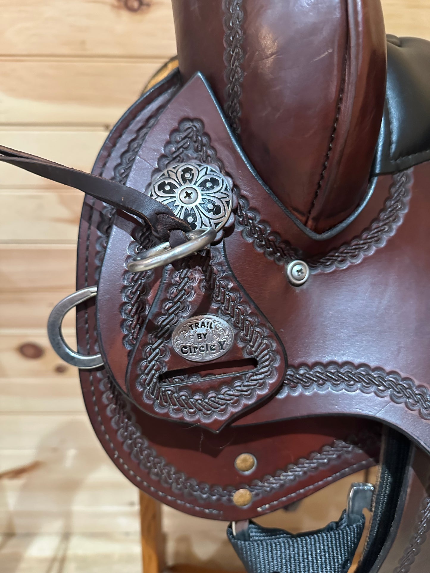 16” Circle Y Cold Springs Western Trail Saddle Model 2616