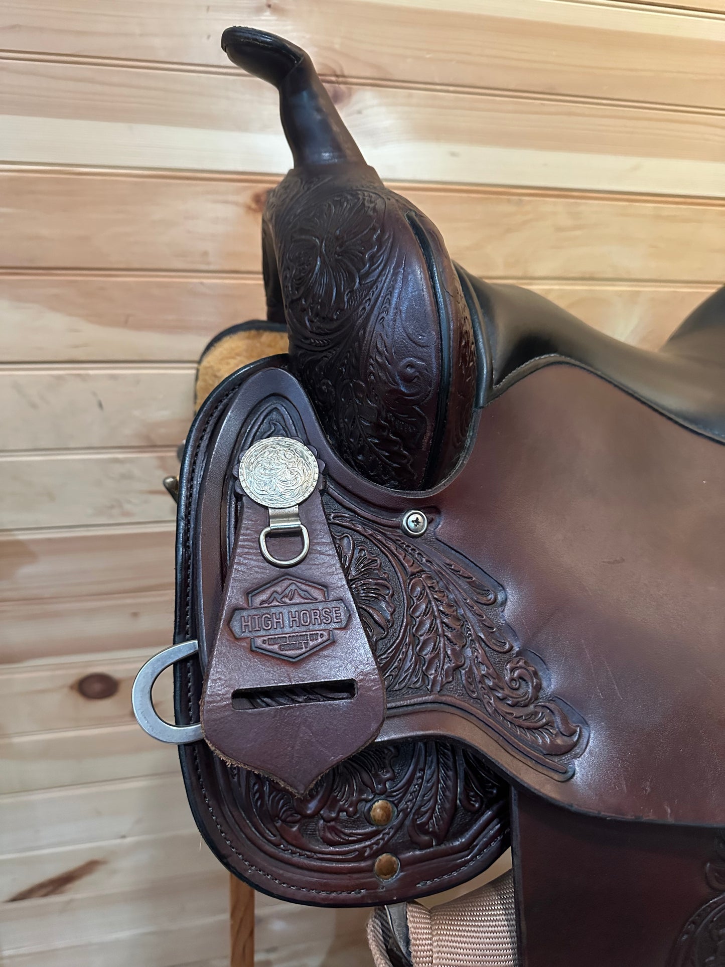 17” Circle Y High Horse Mineral Wells Western Trail Saddle Model 6812 (2020)