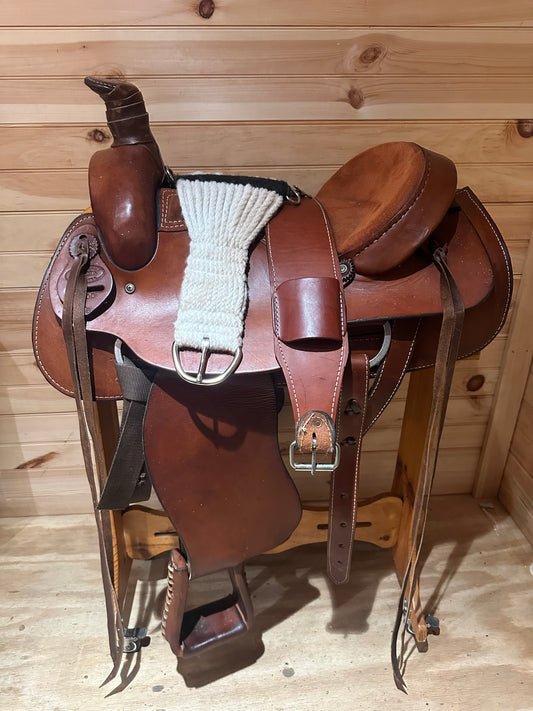 16” Dakota Saddlery Roping Saddle Model 500