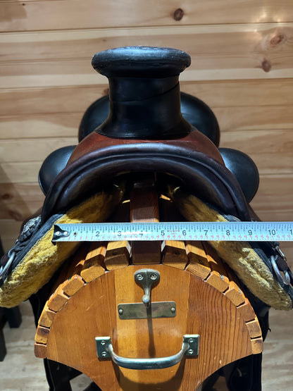 16.5” Allegany Mountain Saddlery Wade Trail Saddle