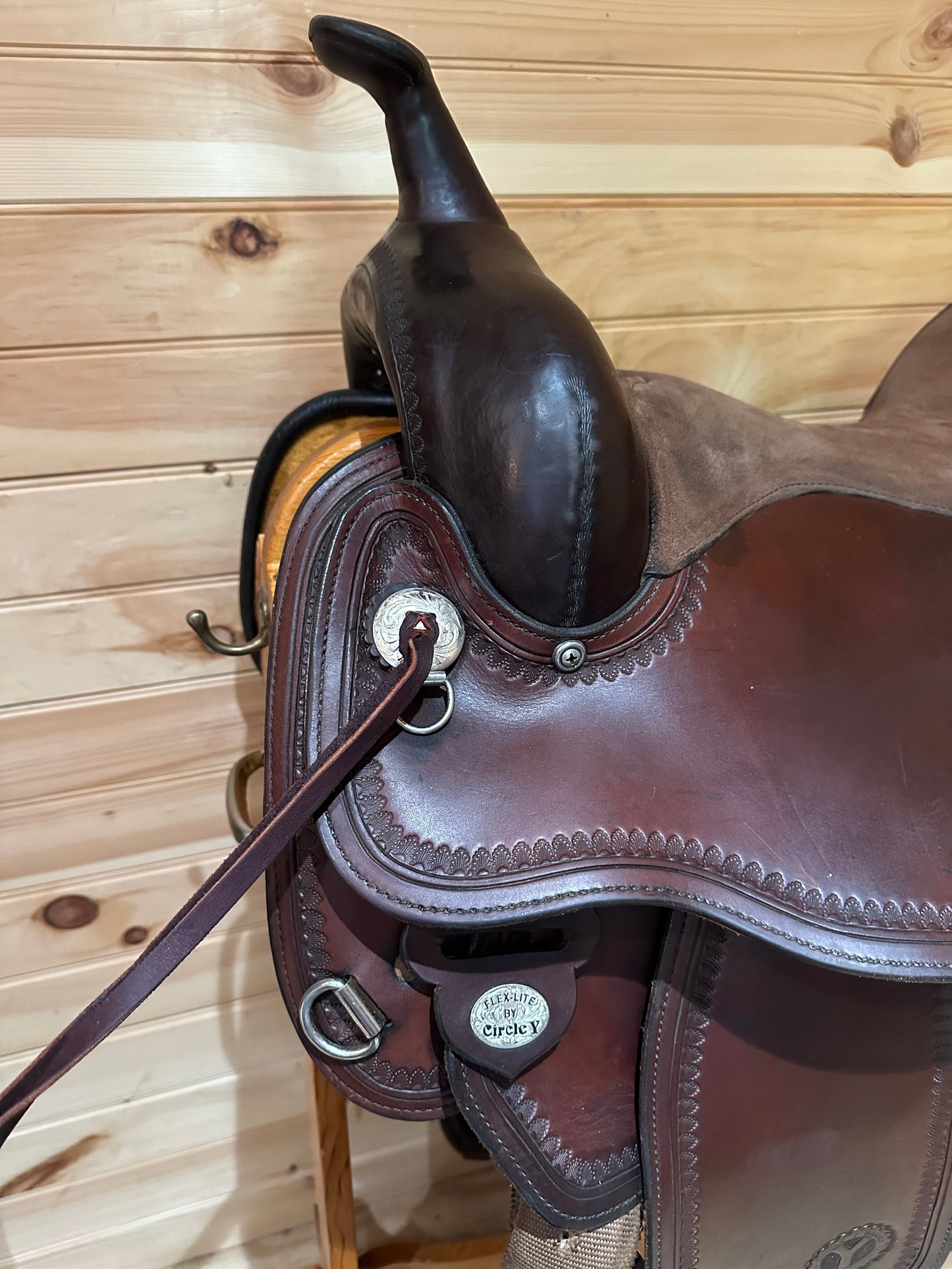 16” Circle Y Topeka Flex-Lite Western Trail Saddle Model 1651