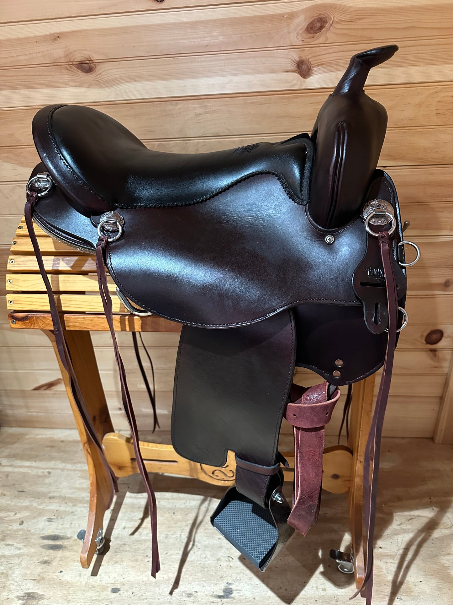 16.5” Tucker Meadow Creek Round Skirt Western Trail Saddle Model T91 (2020)