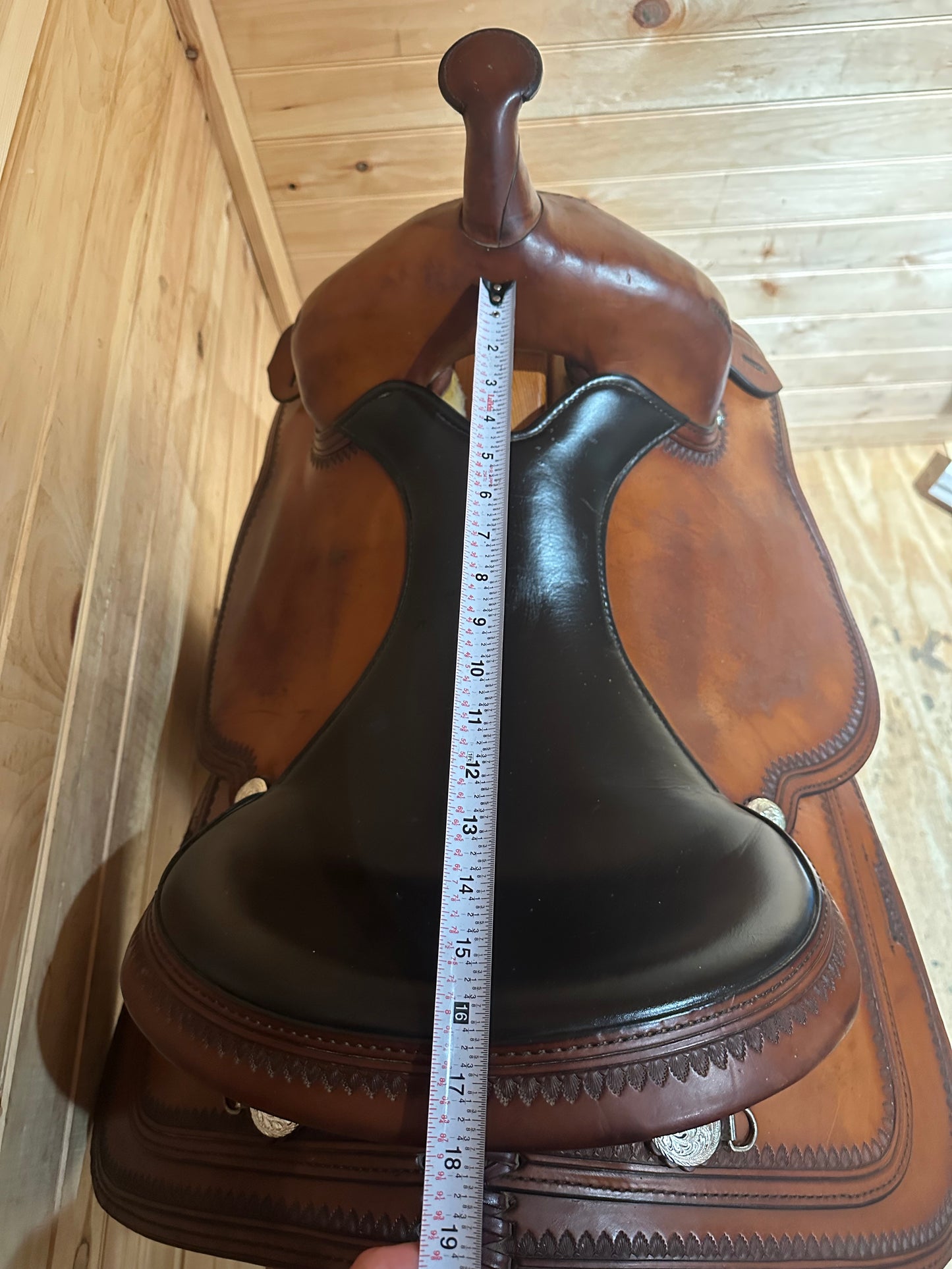 16” Circle Y Topeka Flex-Lite Western Trail Saddle Model 1551