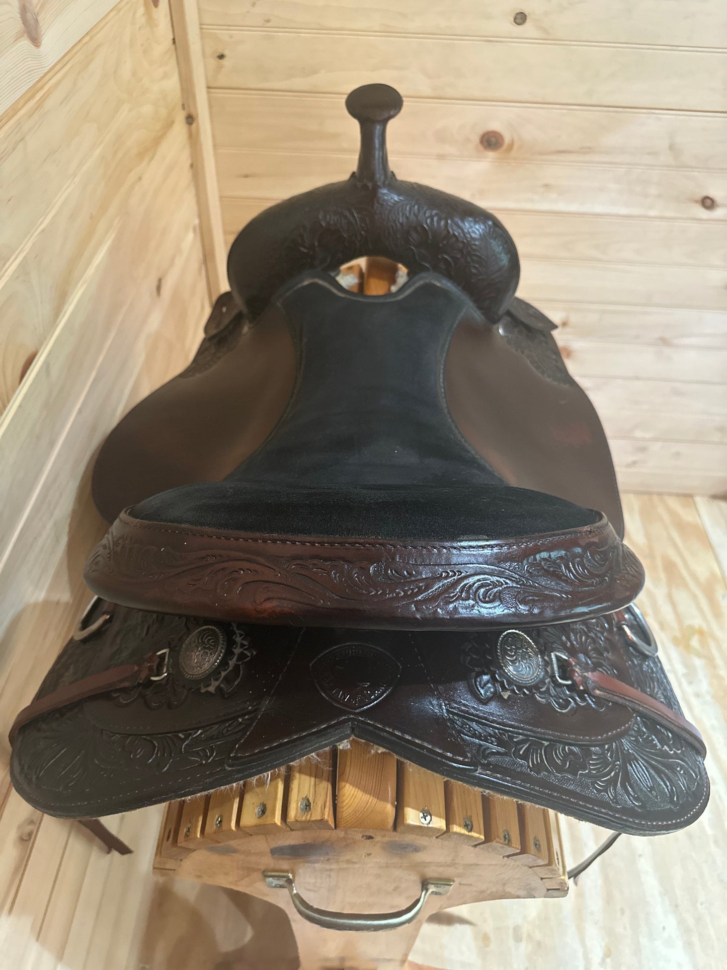 17” Tex Tan Hereford Western Trail Saddle Model 08-4903C7