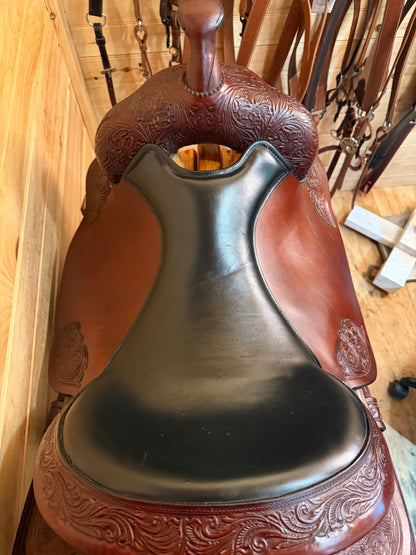18” Circle Y Houston Western Trail Saddle Model 2610