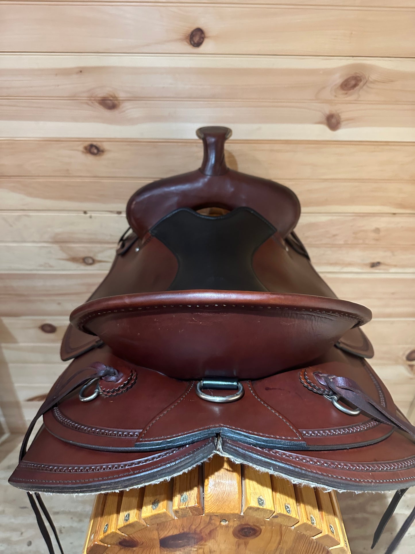 17” Circle Y Draft Western Trail Saddle Model 2177