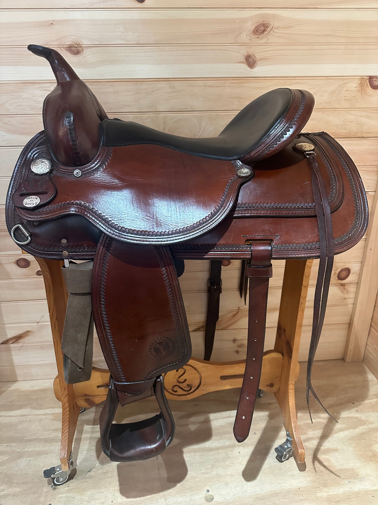 16” Circle Y Topeka Flex-Lite Western Trail Saddle Model 1551