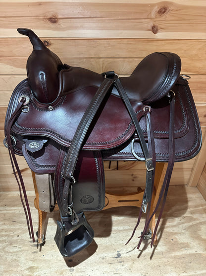 16” Circle Y Topeka Flex2 Western Trail Saddle Model 1651 (2021)