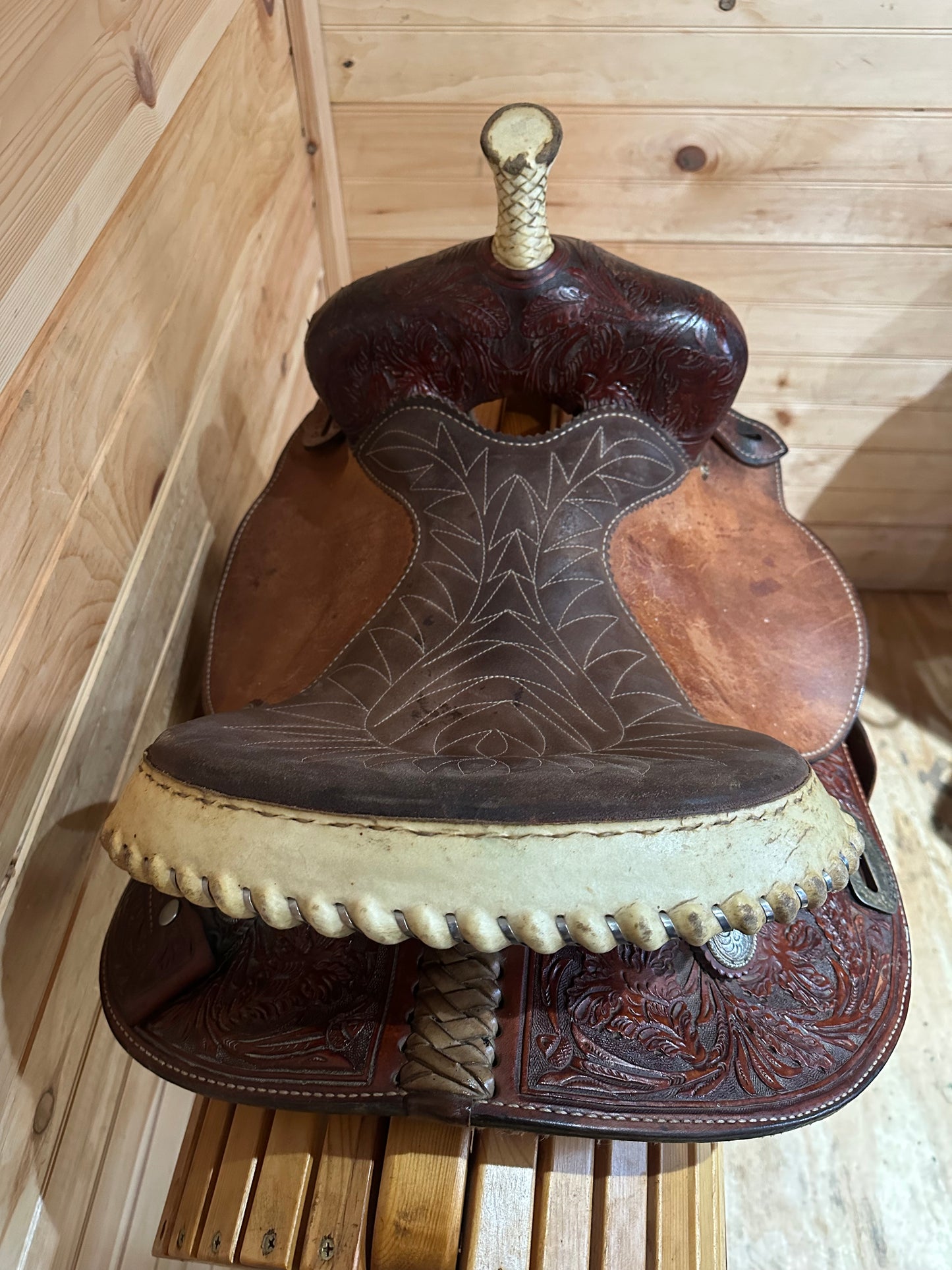 14” Saddlesmith Barrel Racing Saddle Model 22543.1