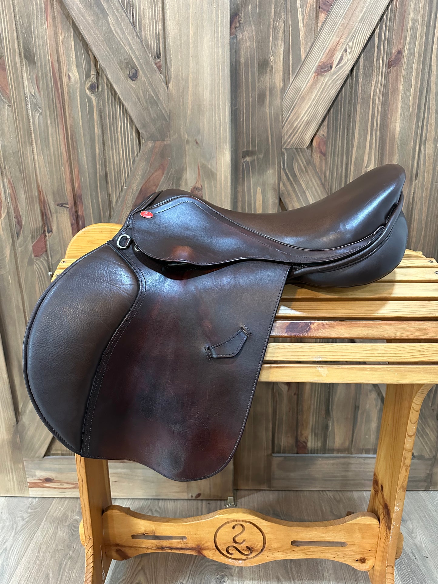 17” Duett Bravo X-Wide 36cm Close Contact Jumping Saddle