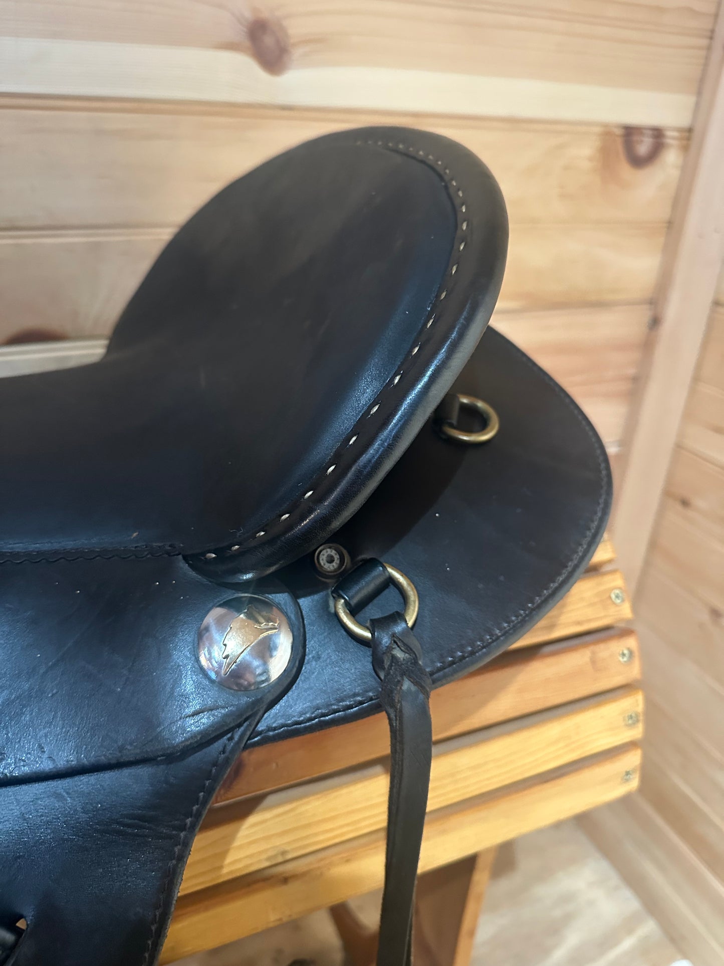 16.5” Parelli Hybrid Cruiser Endurance Saddle