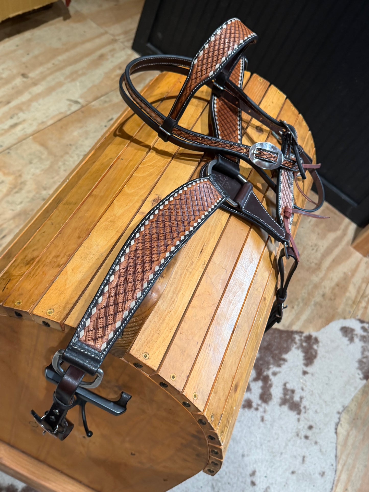 Professional’s Choice Basketweave Browband Headstall & Breast Collar Tack set