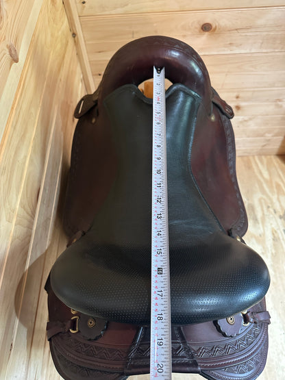 18” Big Horn Sil-Cush Flex Endurance trail saddle Model 1685.8