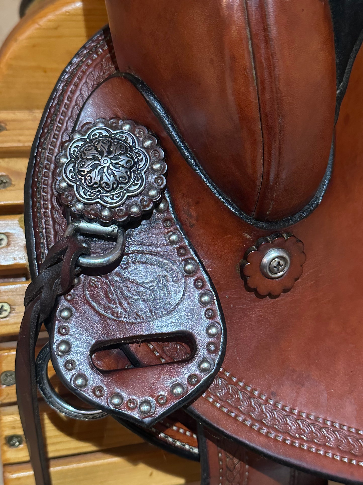 16.5” Allegany Mountain Saddlery All Around Western Trail Saddle