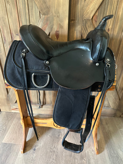 15” Circle Y High Horse Lockhart Cordura Western Trail Saddle Model # 6910