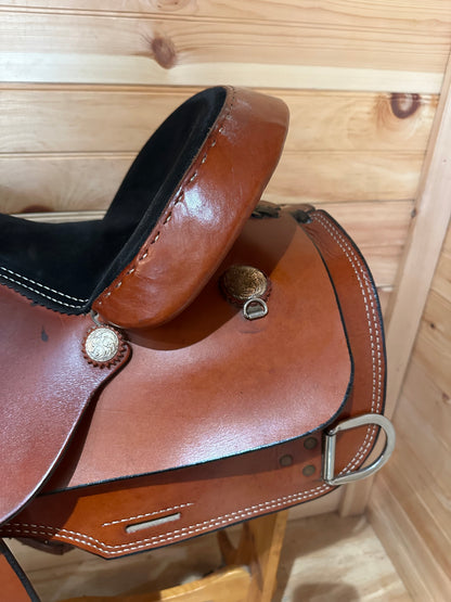 16” Dakota Sweptback Trainer Western Work Saddle Model 421