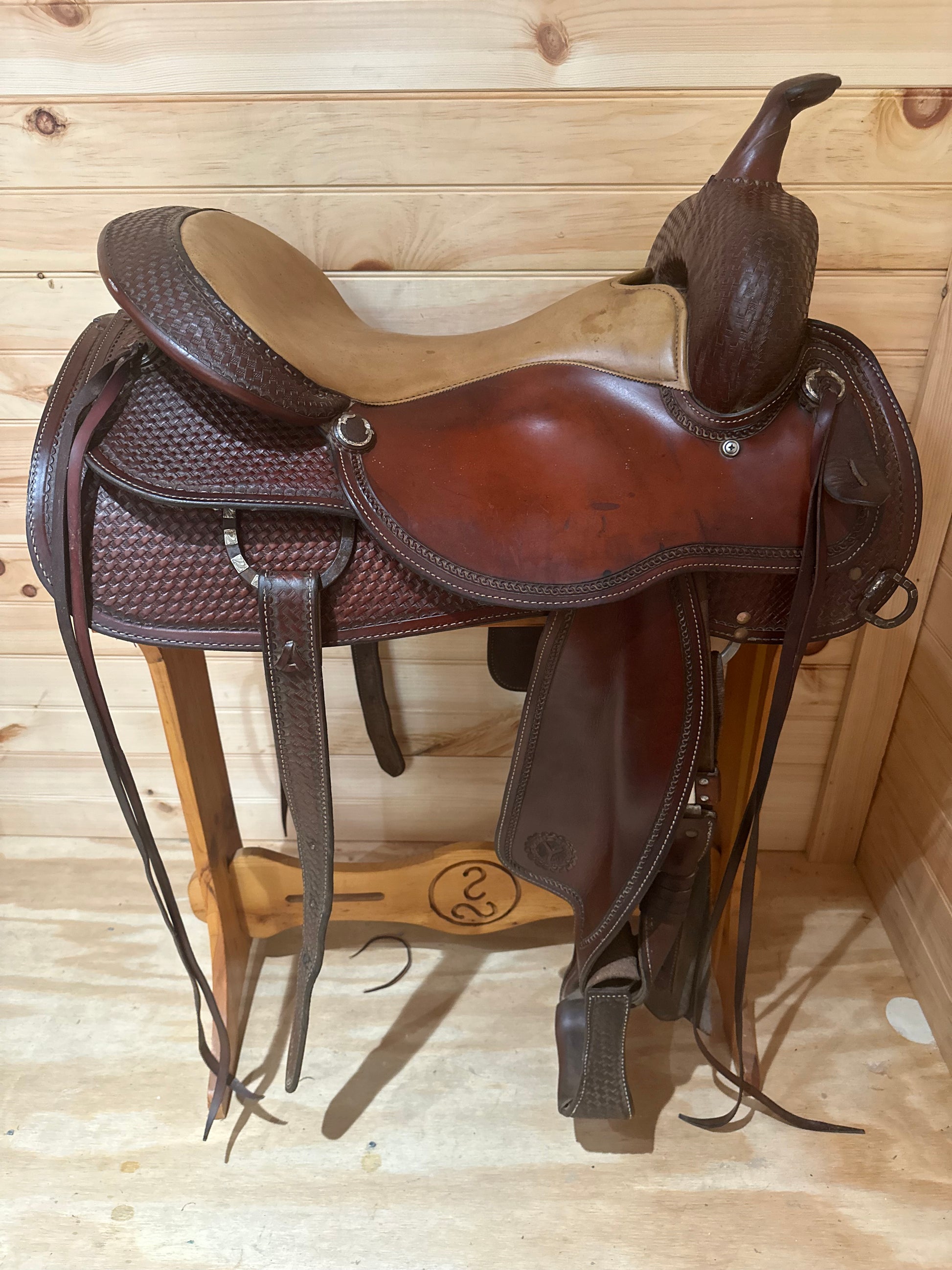 Paire d'ailes de selle en cuir adulte de style Mauritius Paire d'ailes de selle en cuir adulte de style Mauritius