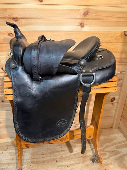 16.5” Eli Miller The Kentuckian Gaited Western Plantation Trail Saddle