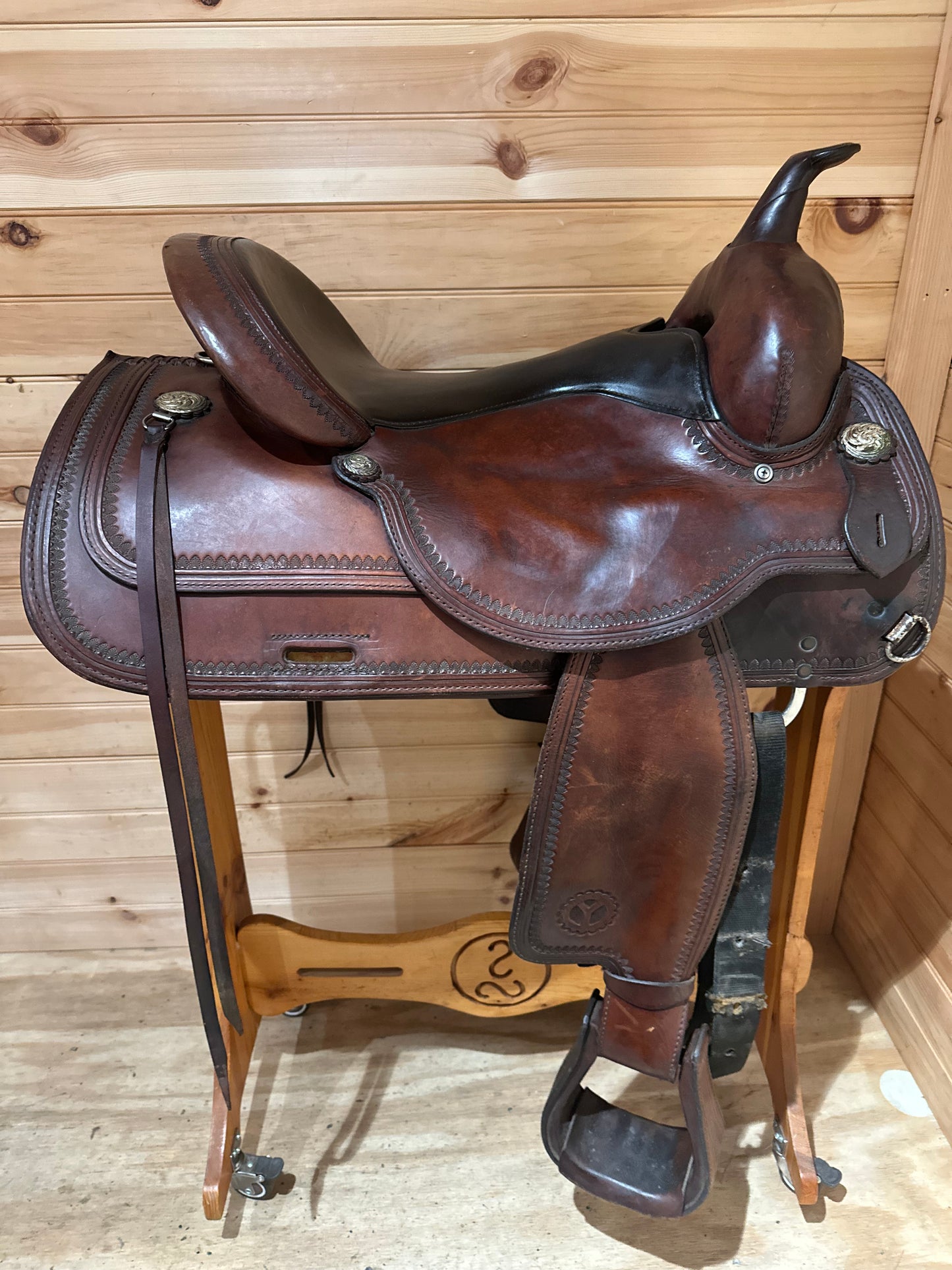 16” Circle Y Topeka Flex-Lite Western Trail Saddle Model 1551