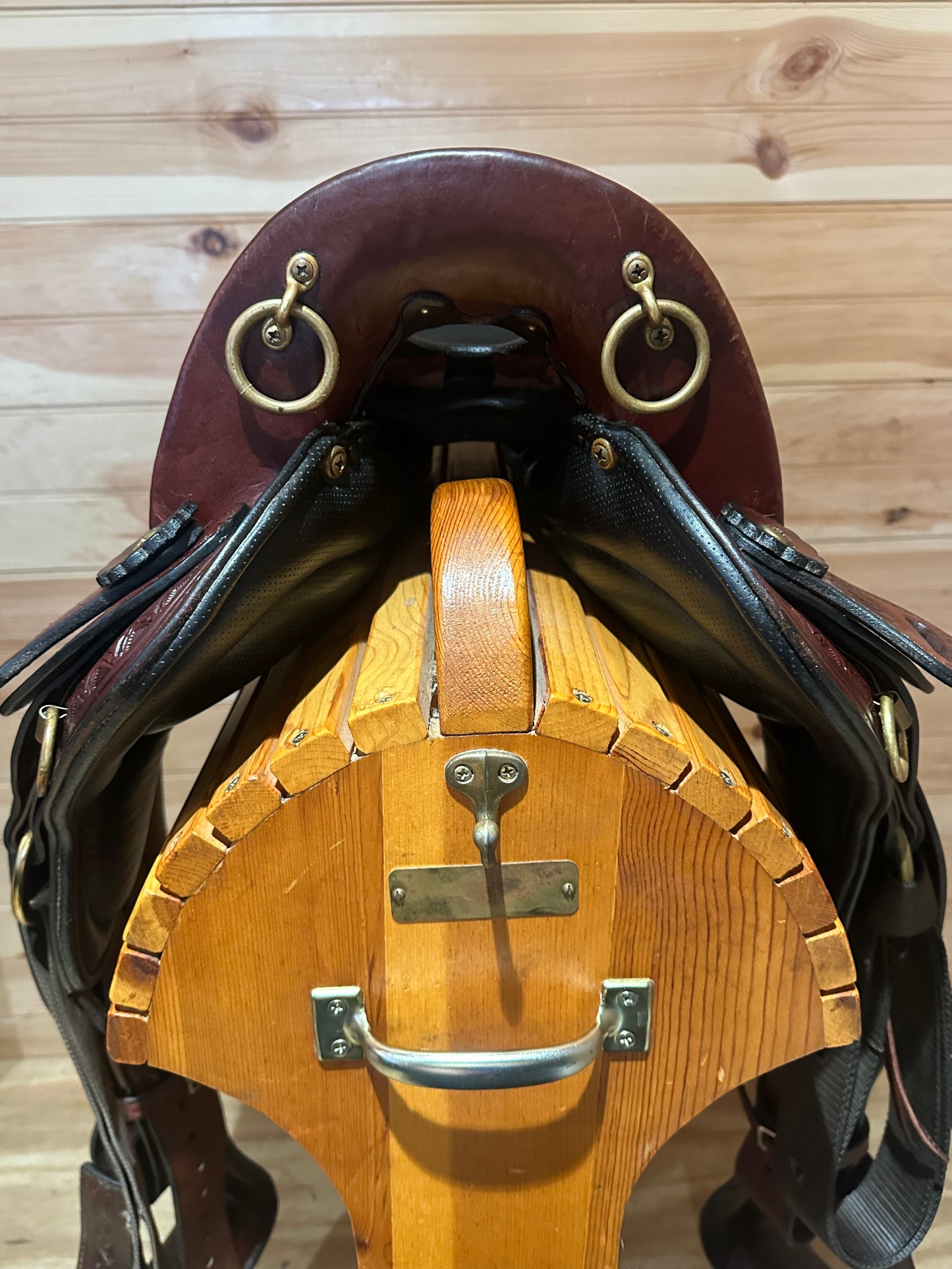 16” Big Horn Sil-Cush Gaited Flex Endurance trail saddle Model 1687.6
