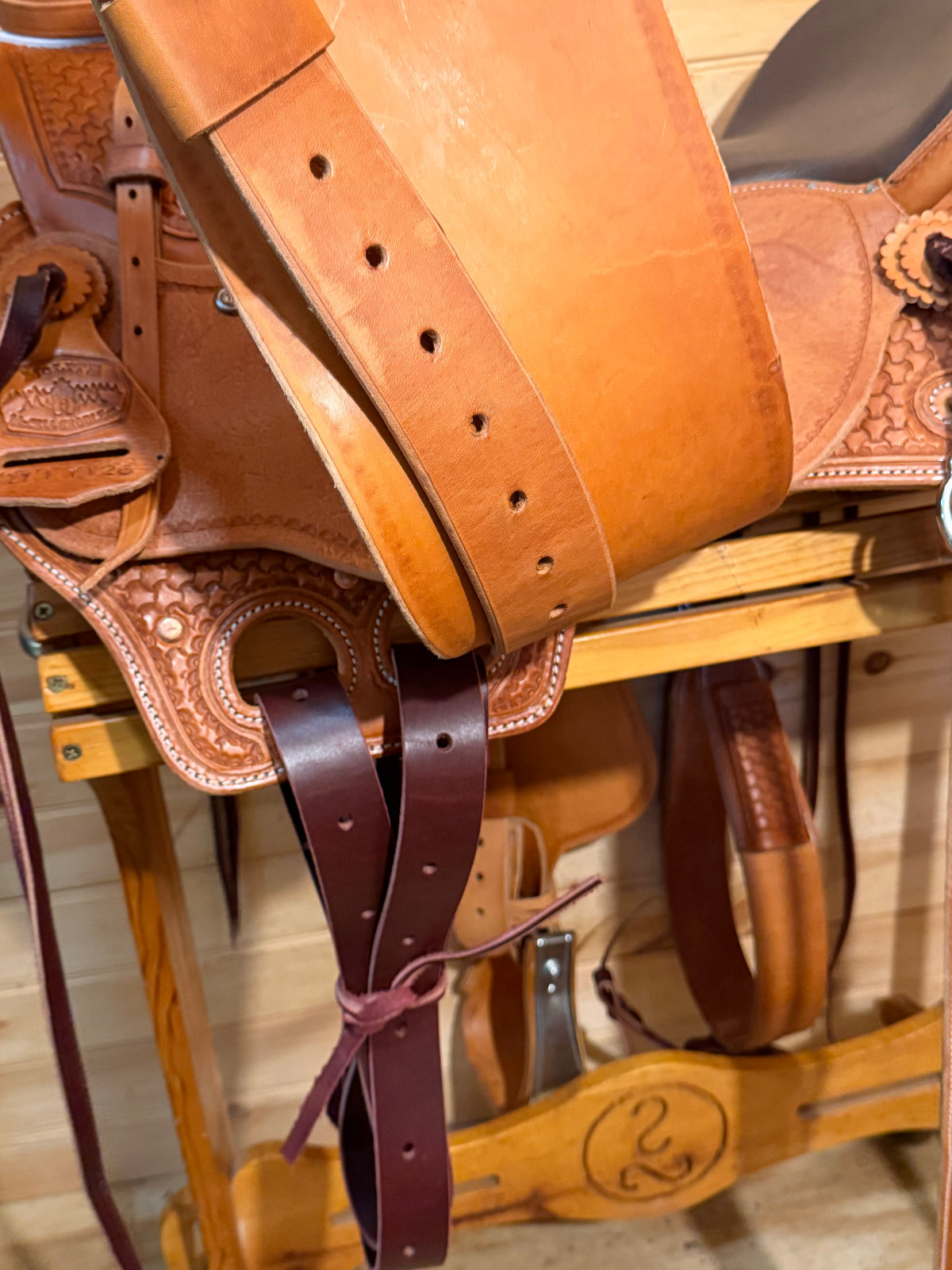 16.5” McCall Mclite Wade Saddle Model W271-1126 + Breast Collar