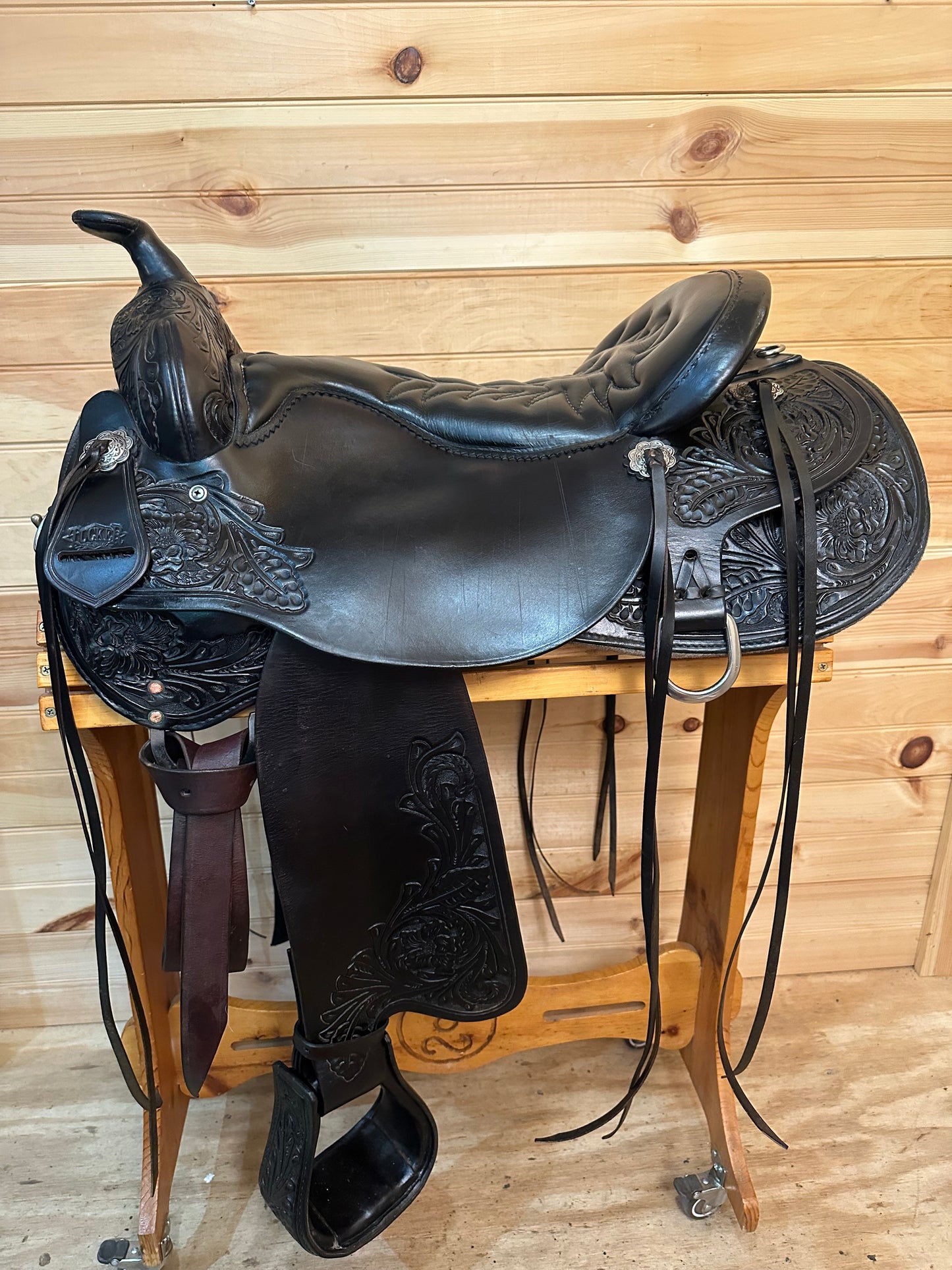 17.5” Tucker Meadow Creek  Western Trail Saddle Model 291