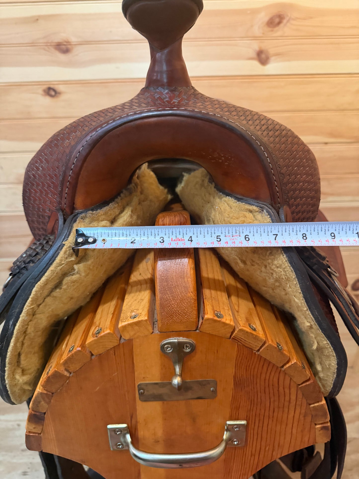 16.5” National Bridle Shop Tennessean Deluxe Western Saddle Model 2211