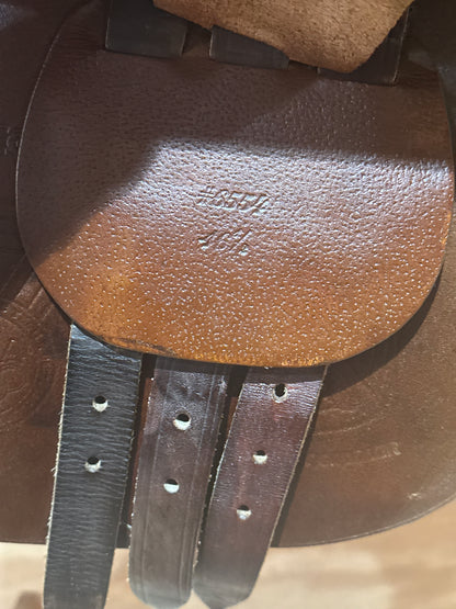 16.5” Collegiate Miller Olympic Close contact Saddle