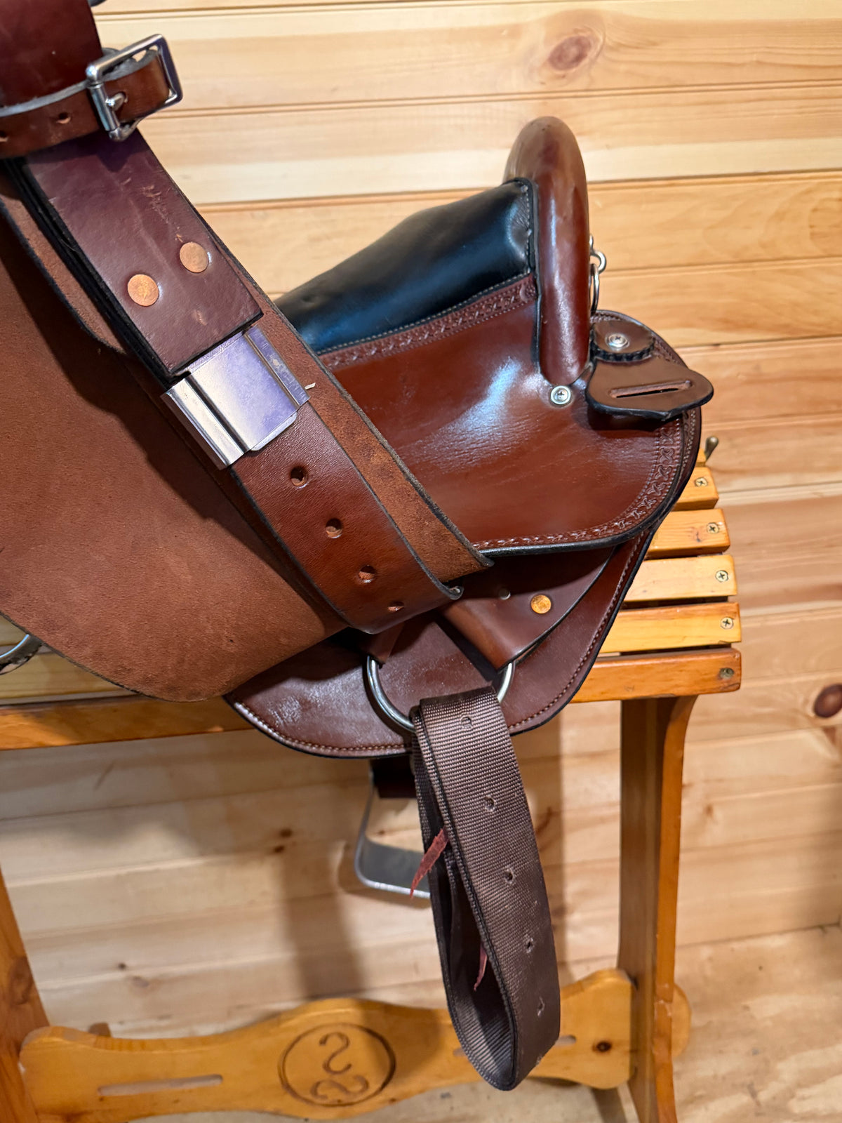 18” Double Creek Saddlery Henry Miller Gaited Endurance Trail Saddle # 115