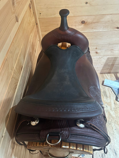 17” Circle Y BasketFlower Trail Flex-Lite Western Trail Saddle Model 1552
