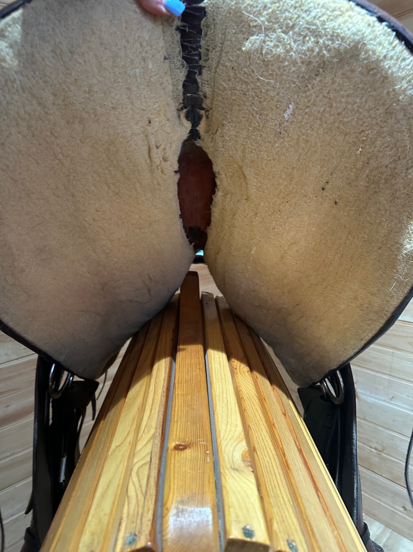 17” Circle Y Flex-Lite Round Skirt Western Trail Saddle Model 2374