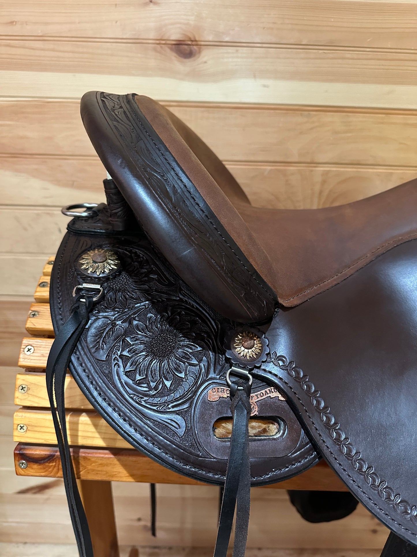 16” Circle Y Sunflower Flex2 Western Trail Saddle Model 1682 (2024)