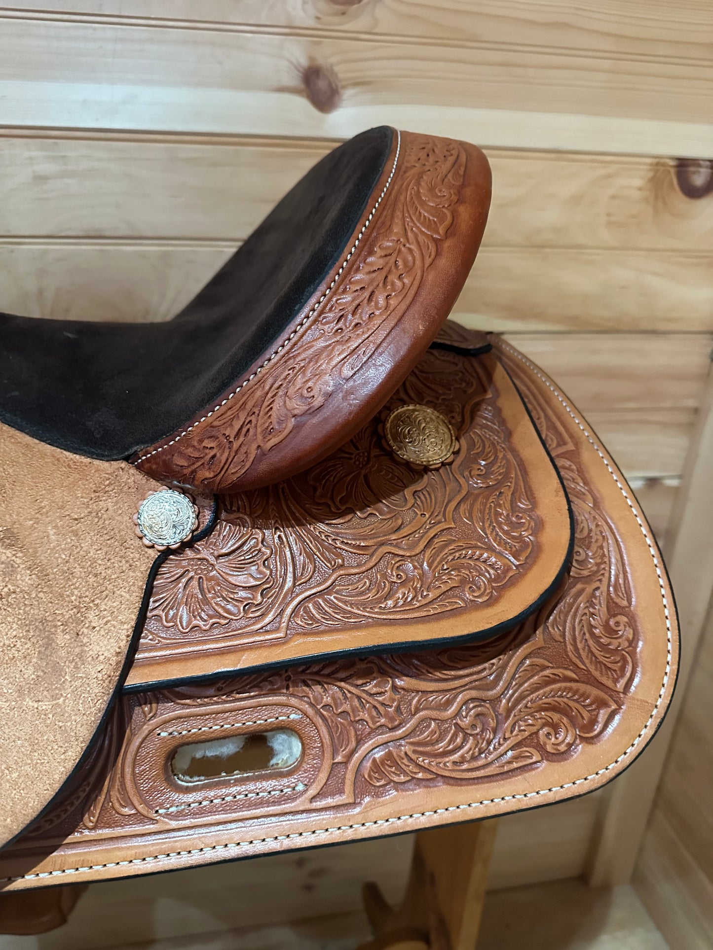 15” Circle Y High Horse Proven Barrel Racing Saddle Model 6210
