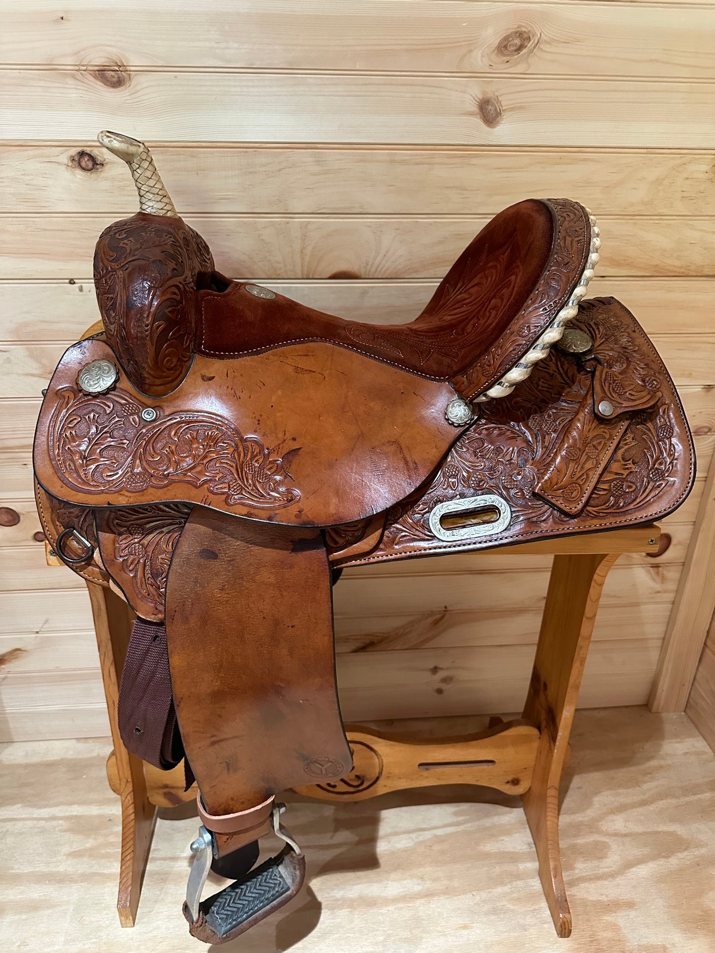 15” Circle Y Barrel Racing Western Saddle Model 2287