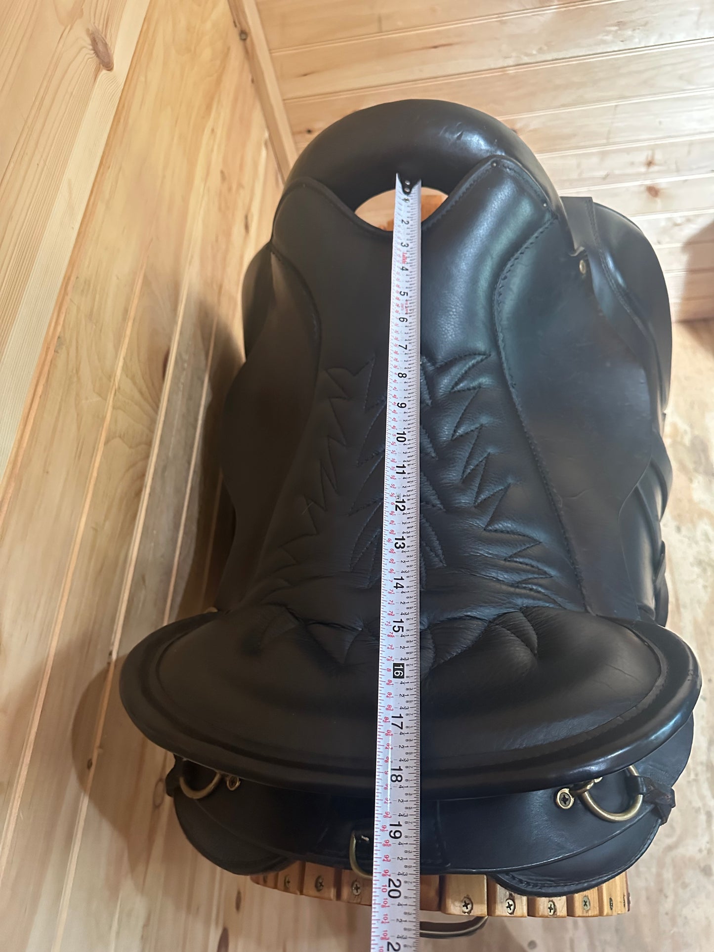 17.5” Tucker Equitation Endurance Trail Saddle Model 149 (XW)